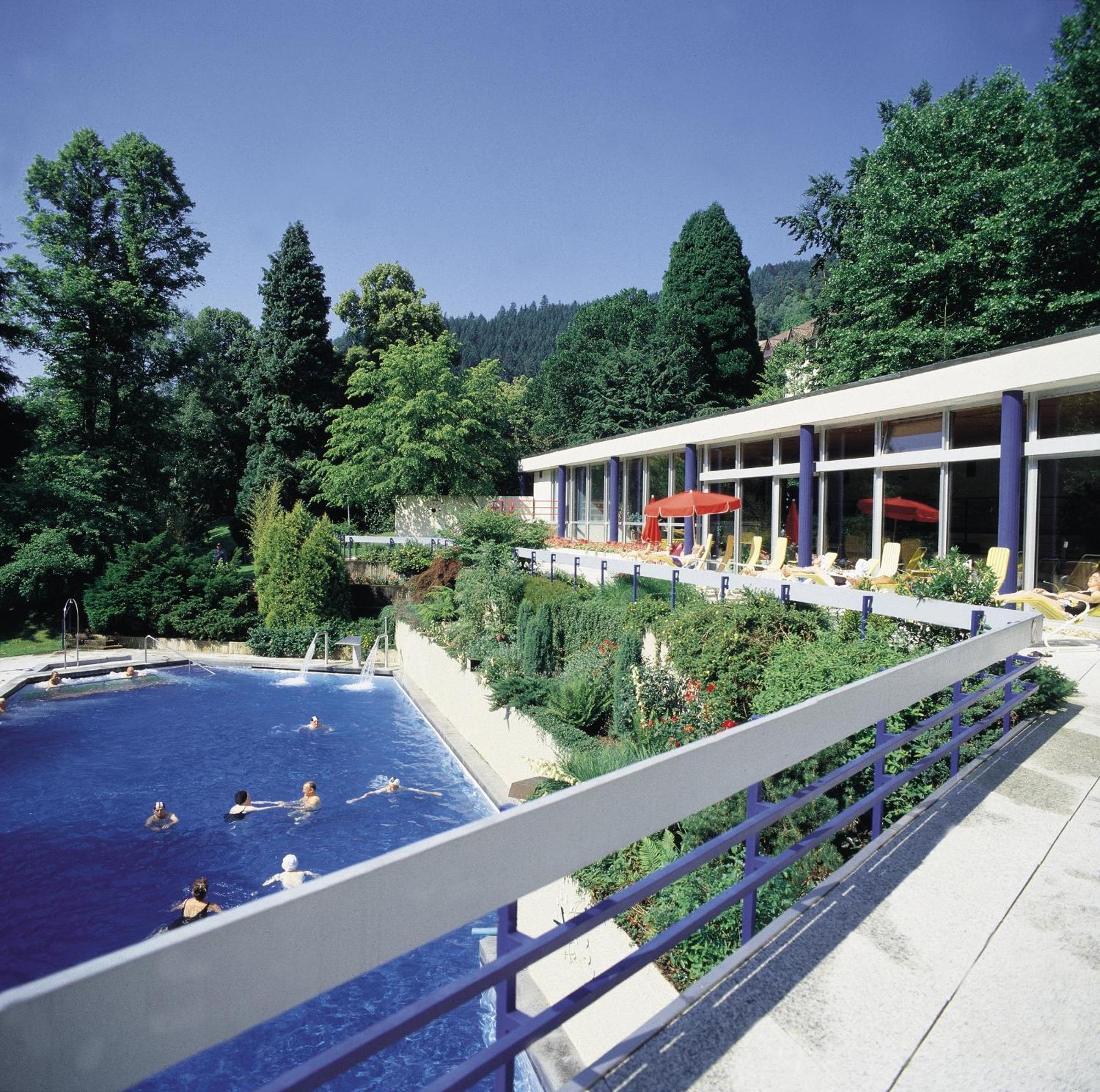 Hotel Bergfrieden Бад-Вильдбад Экстерьер фото