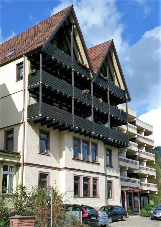 Hotel Bergfrieden Бад-Вильдбад Экстерьер фото